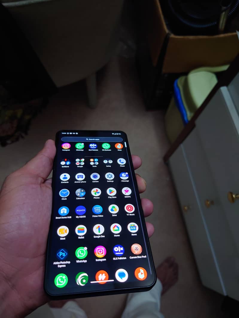 Sharp Aquos Sense7 0