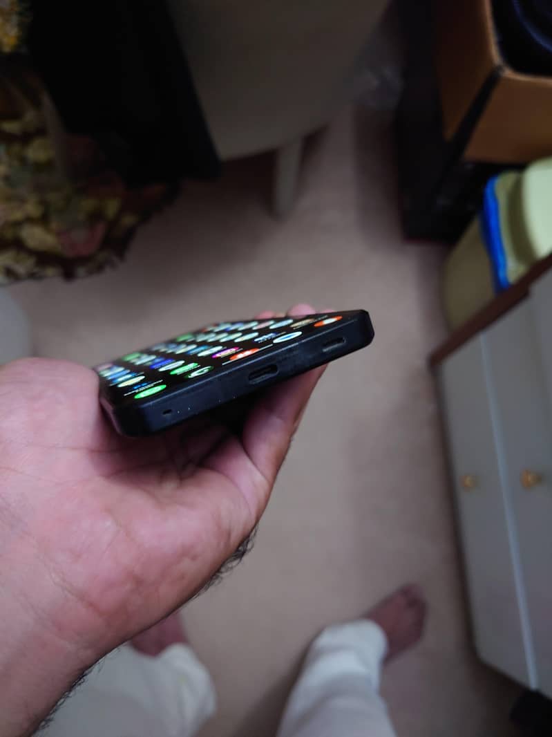 Sharp Aquos Sense7 2