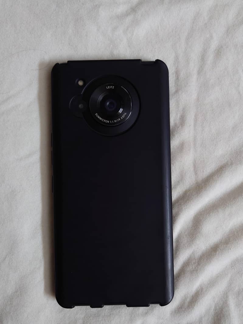 Sharp Aquos Sense7 4