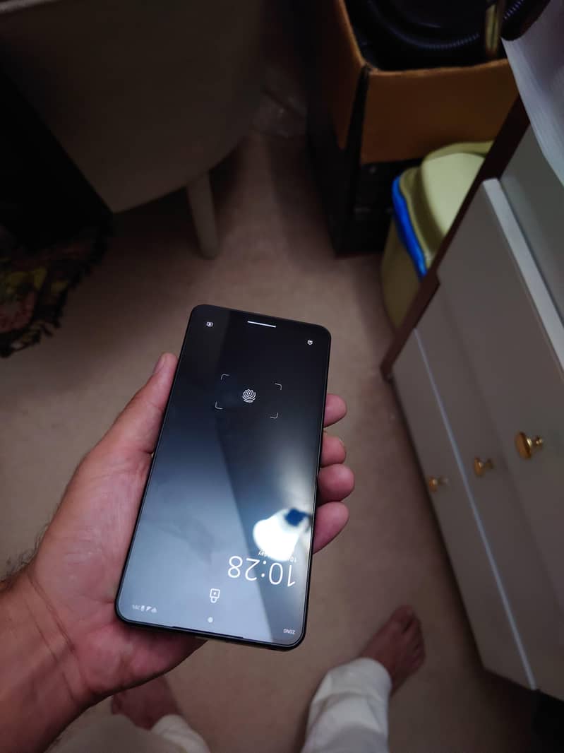 Sharp Aquos Sense7 10