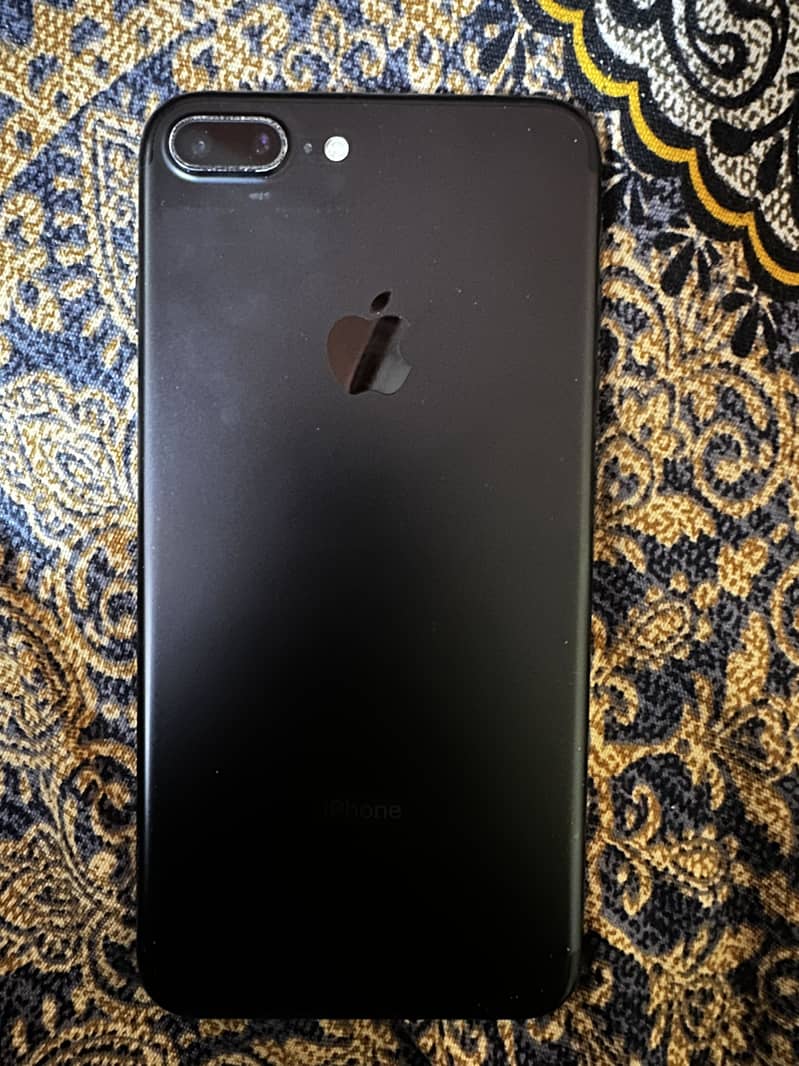 Apple iPhone 7 Plus 0