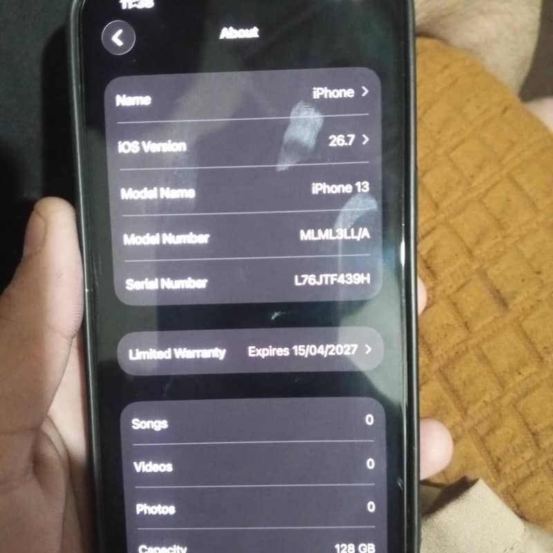 iPhone 13 4
