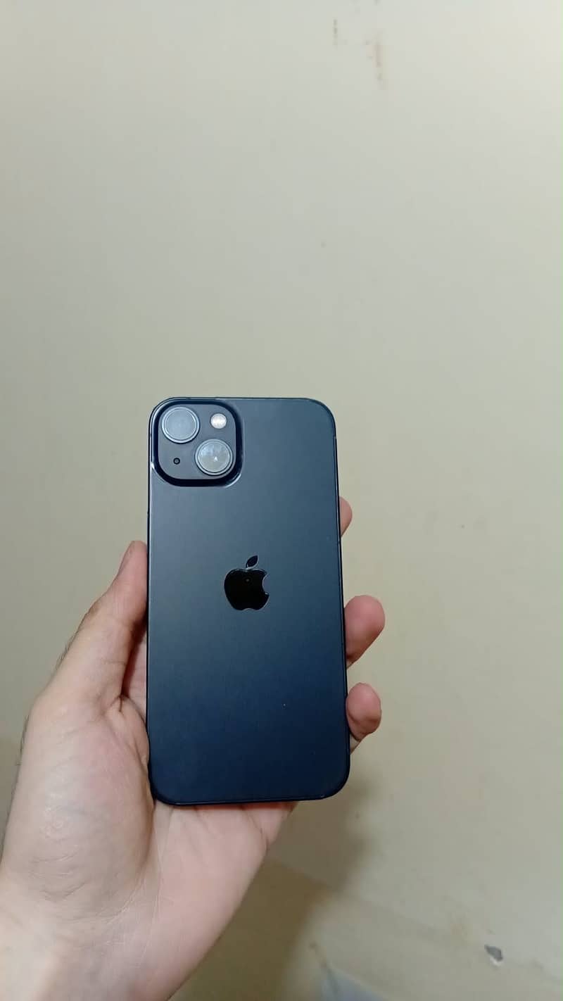 Apple iPhone 13 0