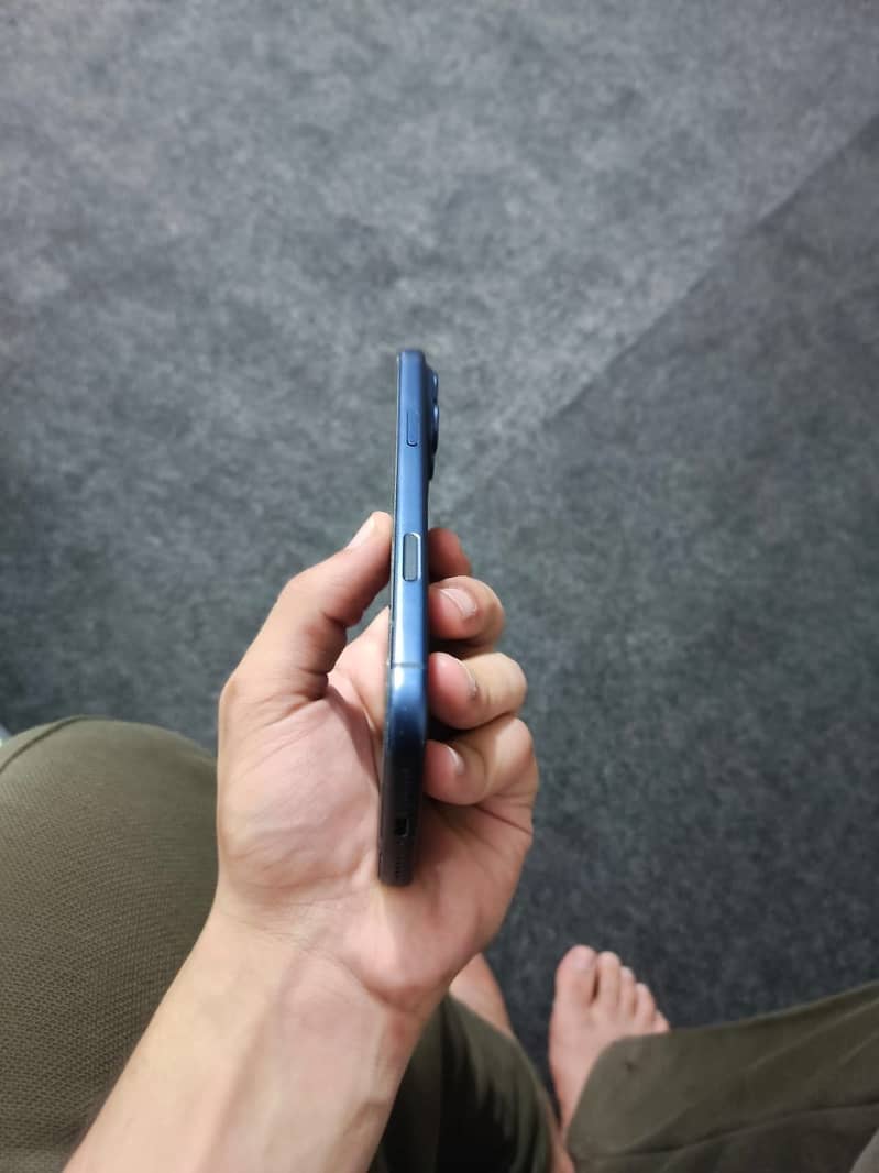Apple iPhone 17 Pro Max 3