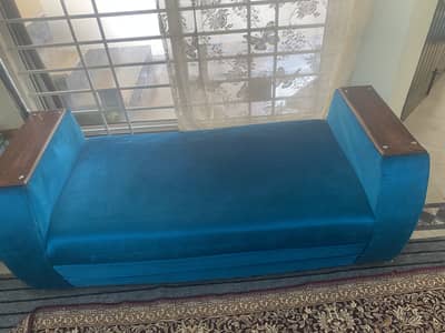 Seven seater sofa set
