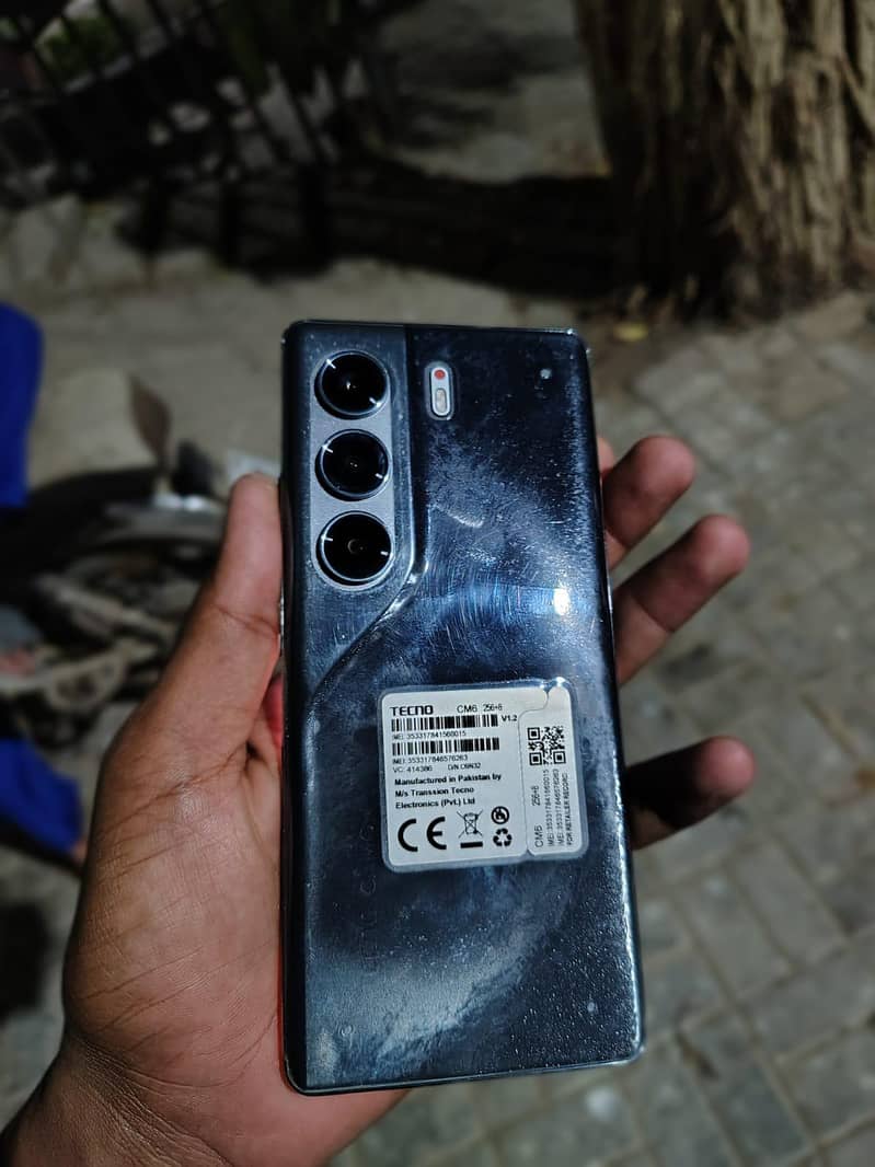 Tecno CAMON 40 Pro 1