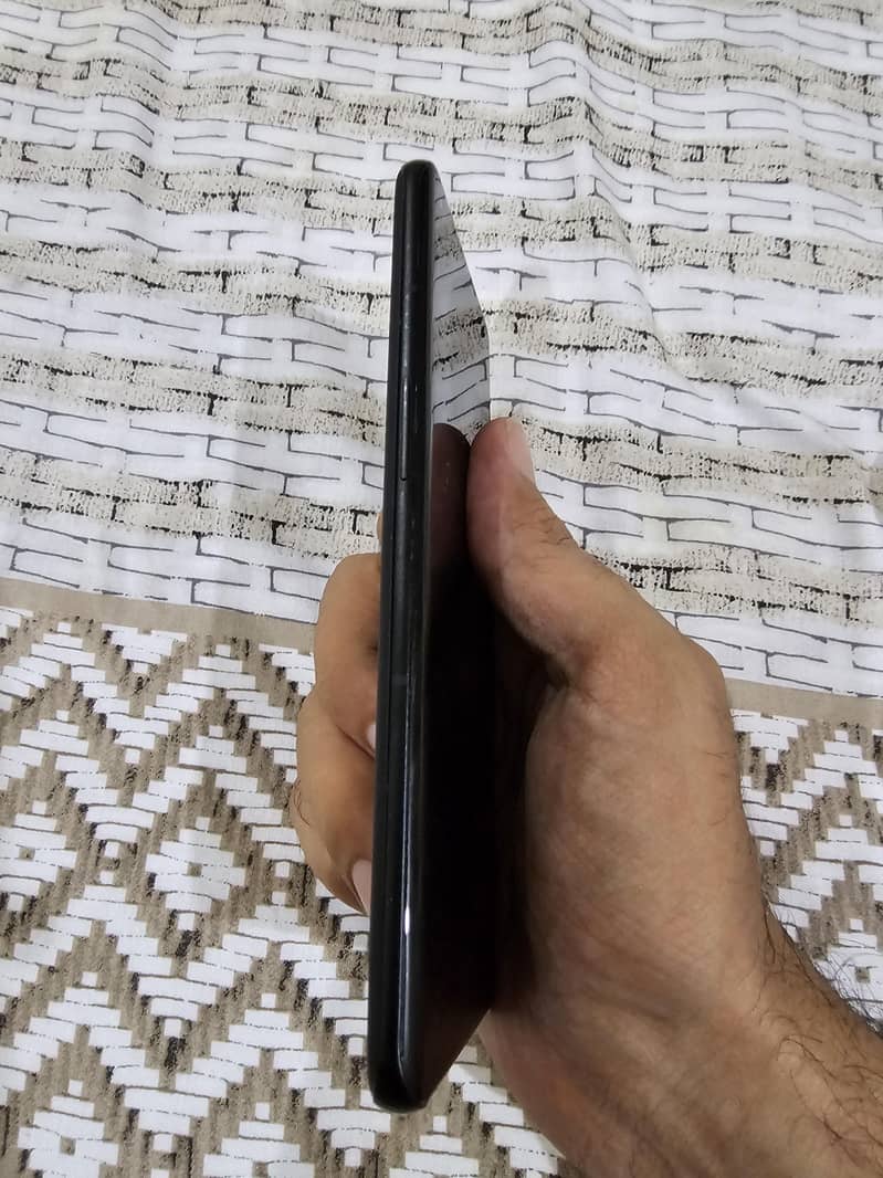 One Plus 10 Pro 1
