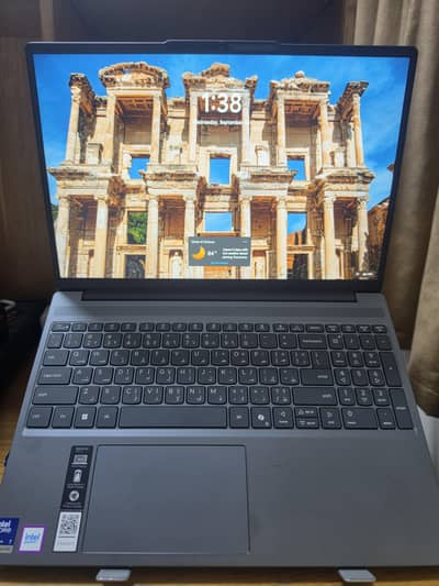 IdeaPad Slim 3 15IRH10
