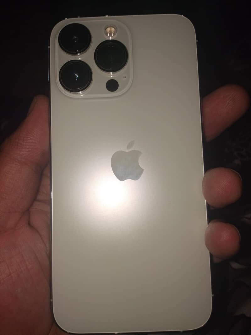 Apple iPhone 13 Pro 6