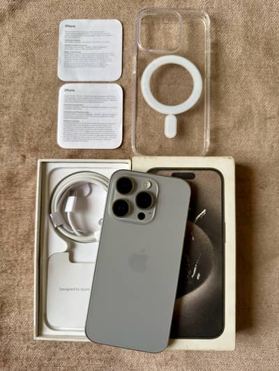 iPhone 15 Pro 256gb HK Complete Box