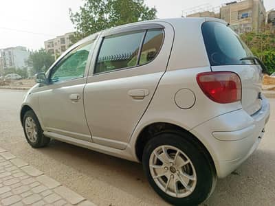 Toyota Vitz 2001 import register 2007