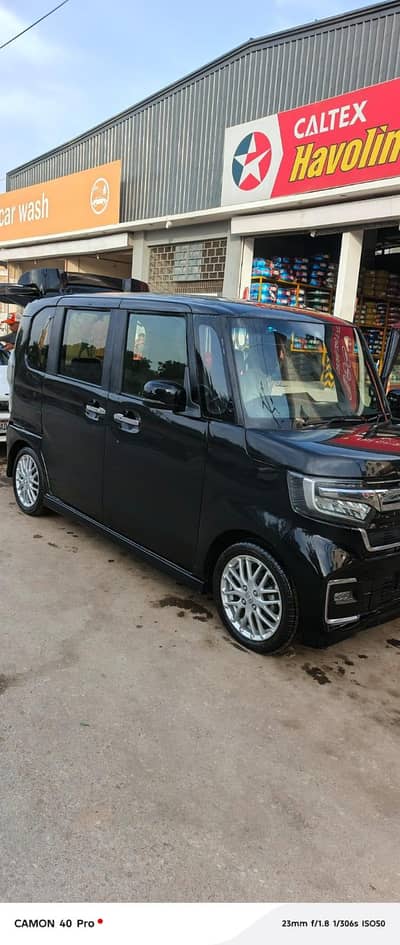 Honda N Box Custom 2022