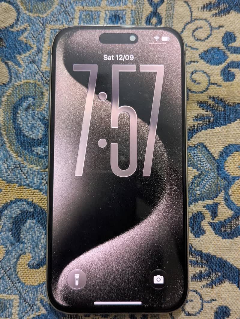 Apple iPhone 15 Pro 4