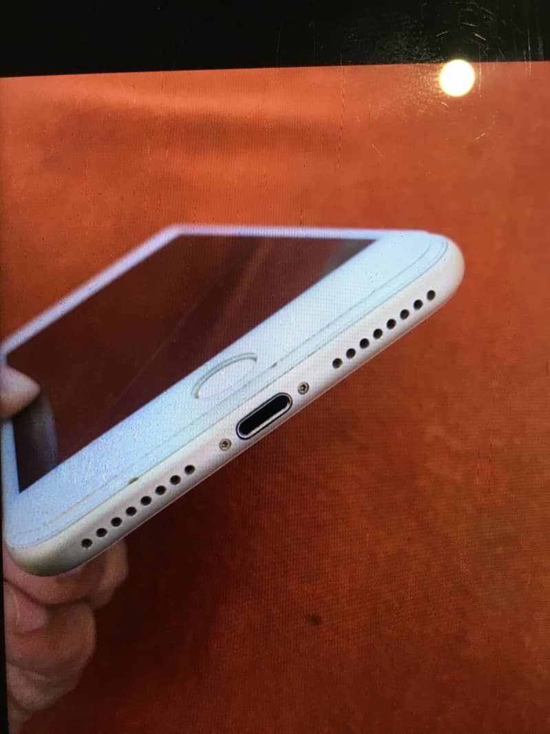 Apple iPhone 7 Plus 4