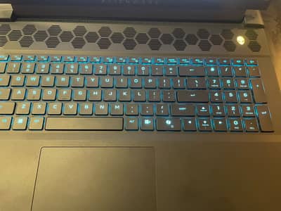 [WTS] Alienware m18 R2 (i9-14900HX, RTX 4090, 32GB, 2TB) + Free Llano