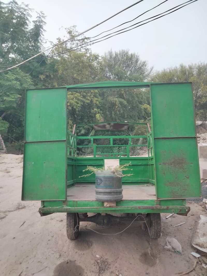 Loder Rickshaw 2