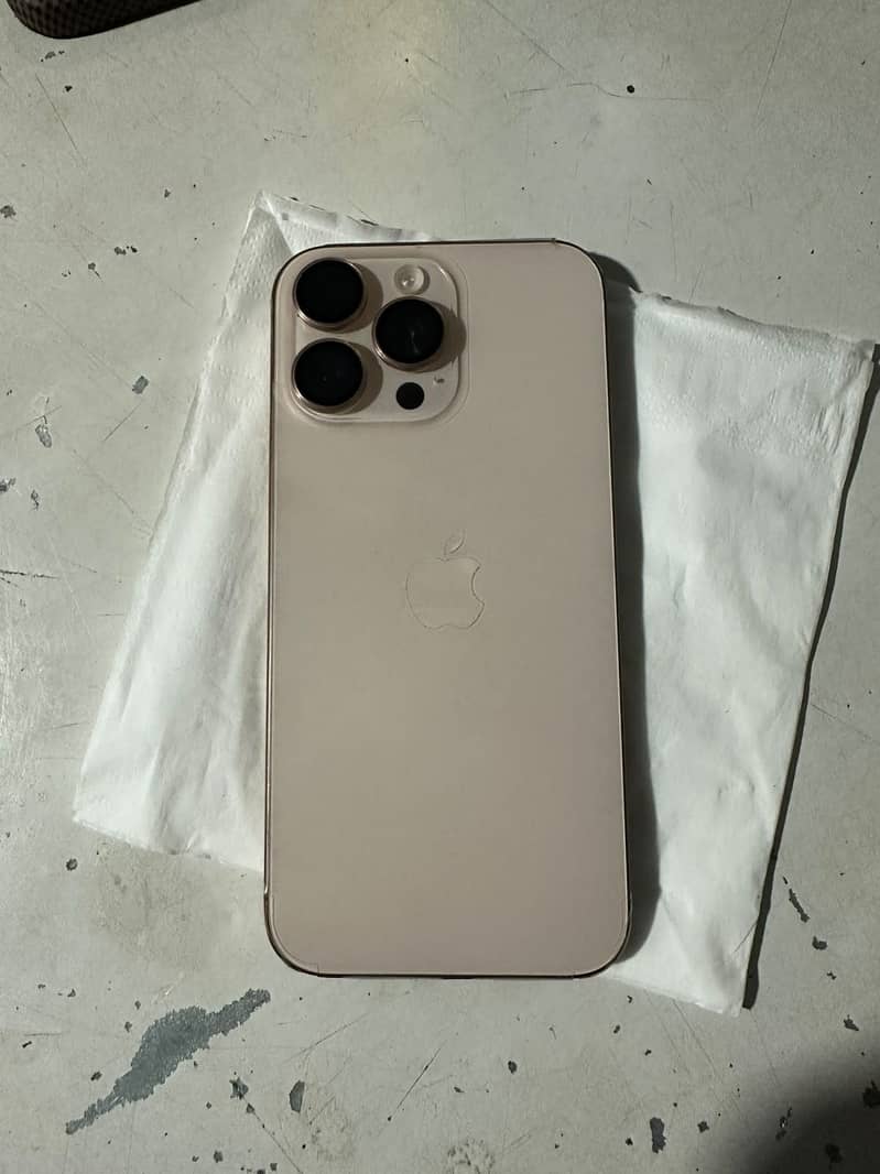 Apple iPhone 16 Pro Max 0