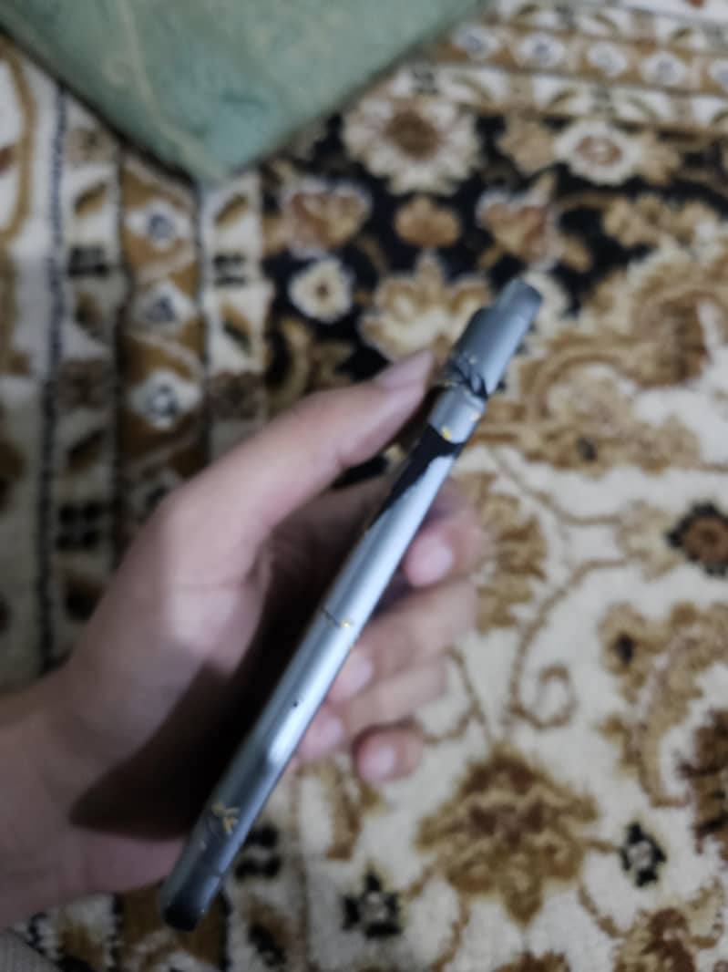 Google Pixel 8 7