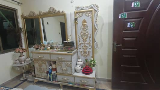 BED ,SAIDE TABLE, DRESSING, FRIDGE, AC, OVEN, AIR COOLER  FOR SALE