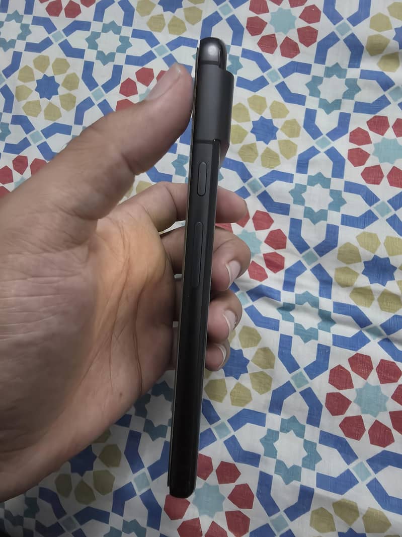 Google Pixel 8 2