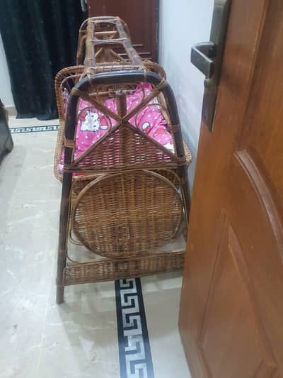 Jhula baby like new