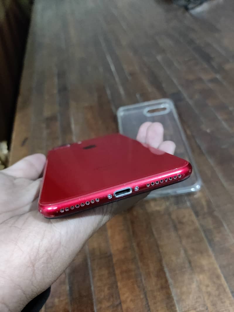 Apple iPhone 8 Plus 1