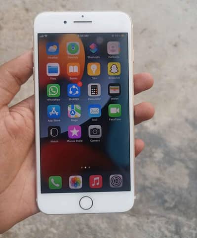 Apple iPhone 7 Plus, box available