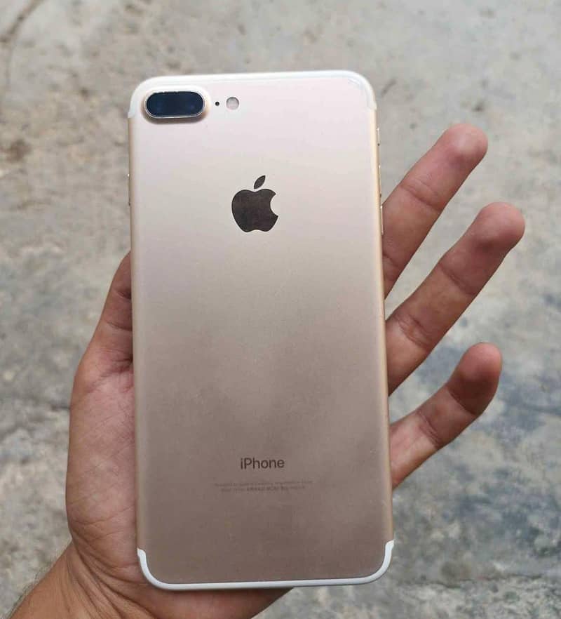 Apple iPhone 7 Plus, box available 1