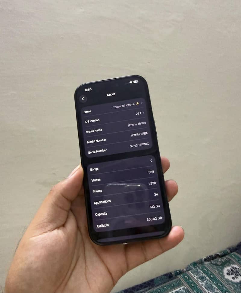 Apple iPhone 16 Pro 6