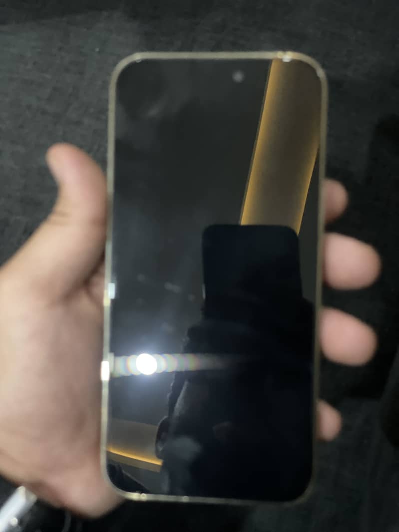 Apple iPhone 14 Pro Max 6