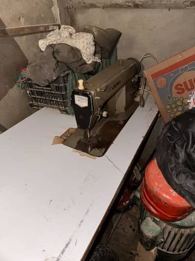 Juki machine with stand