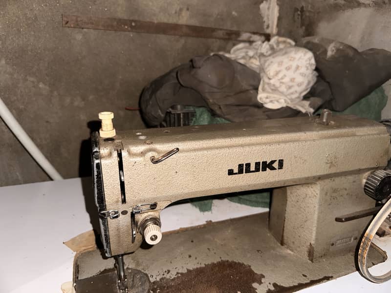 Juki machine with stand 1