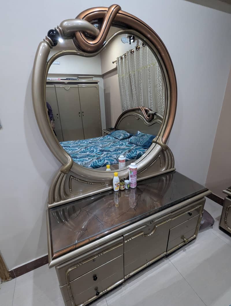 BED set cupboard|Dressing table 4 piece 1