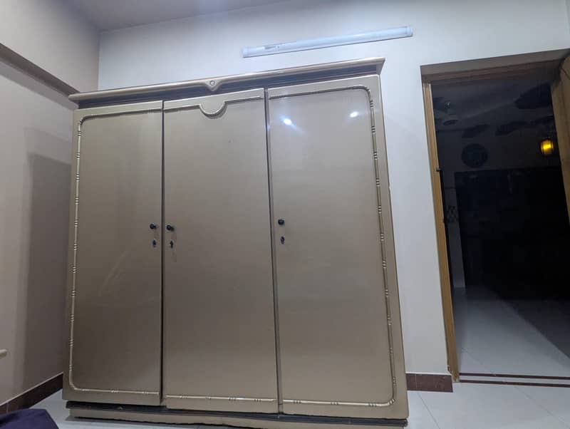 BED set cupboard|Dressing table 4 piece 3