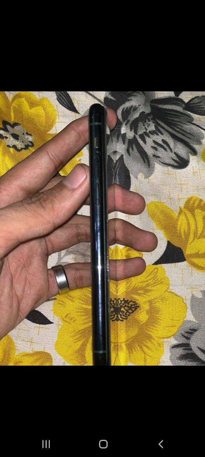 Apple iPhone 11 Pro 1