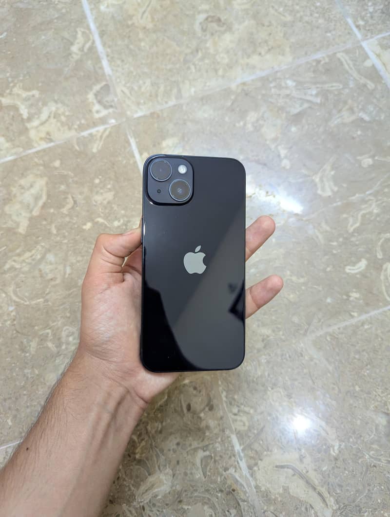 Apple iPhone 14 3