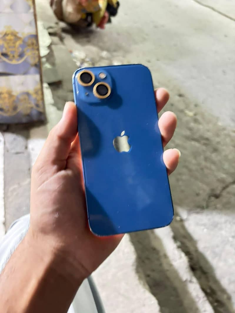 Apple iPhone 13 1