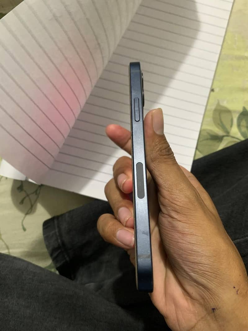 Apple iPhone 12 1
