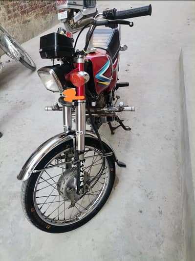 Honda cg125 first owner  lush condition