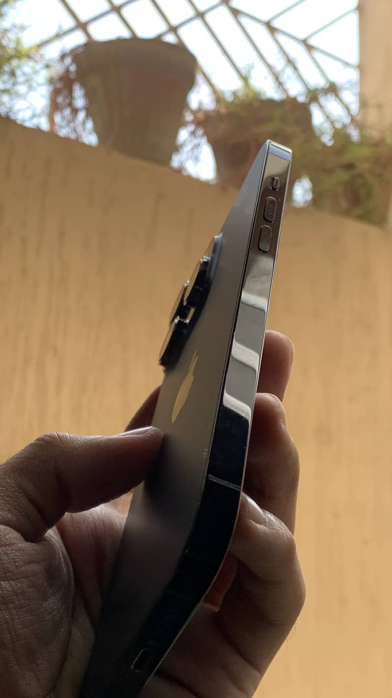 Apple iPhone 14 Pro Max 5