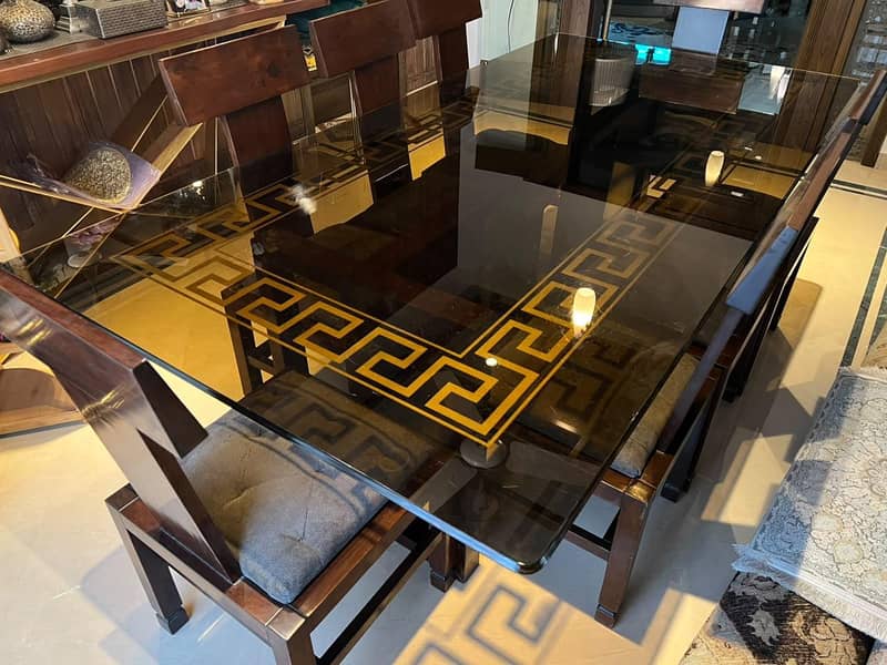 Dining Table 0