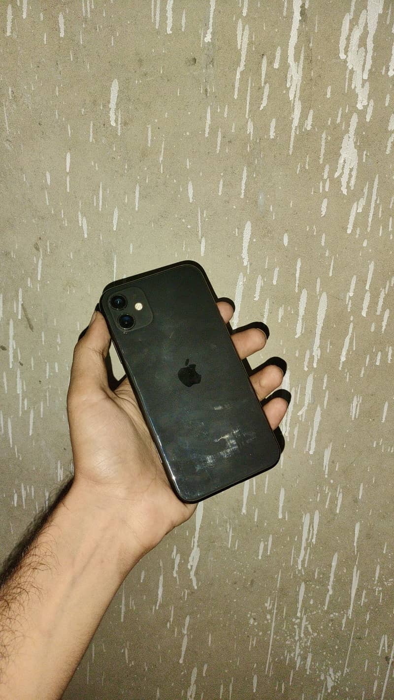 Apple iPhone 11 - Clean Condition 1