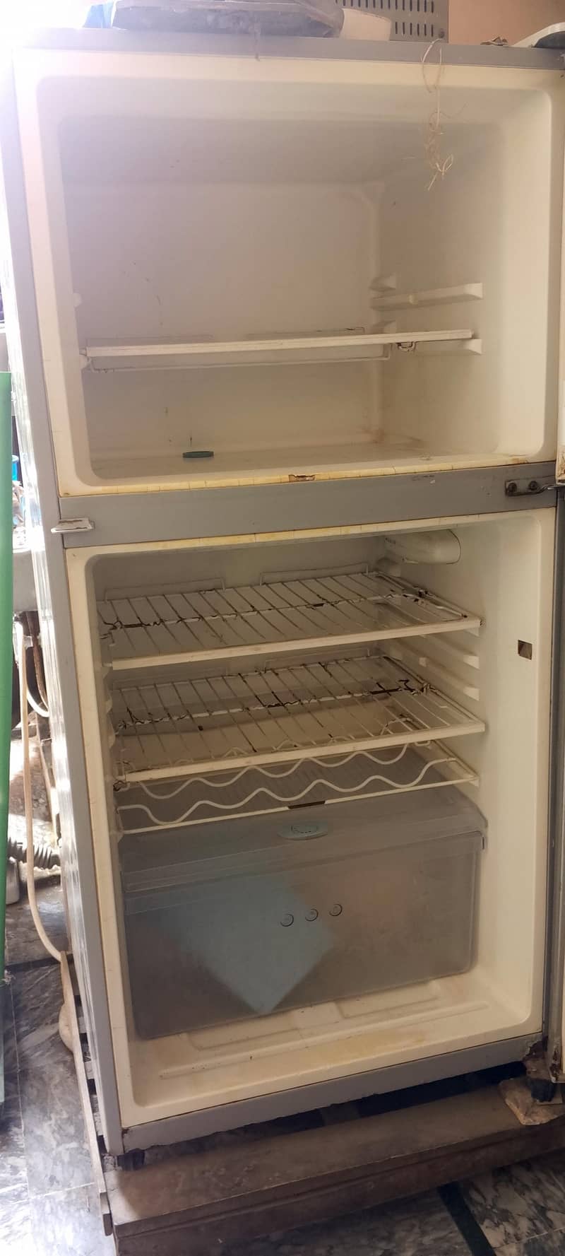 fridge 0