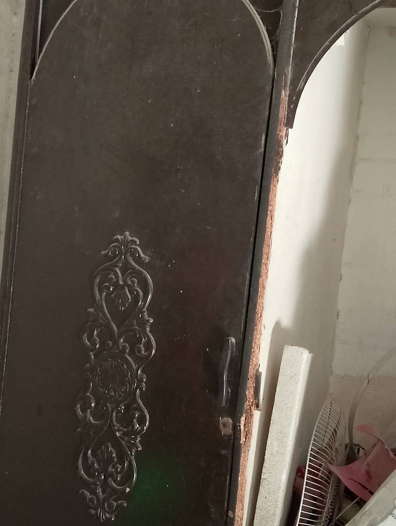 2 wardrobes 4