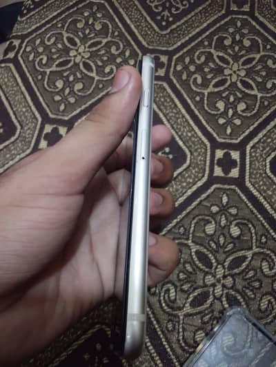 Apple iPhone SE 2022