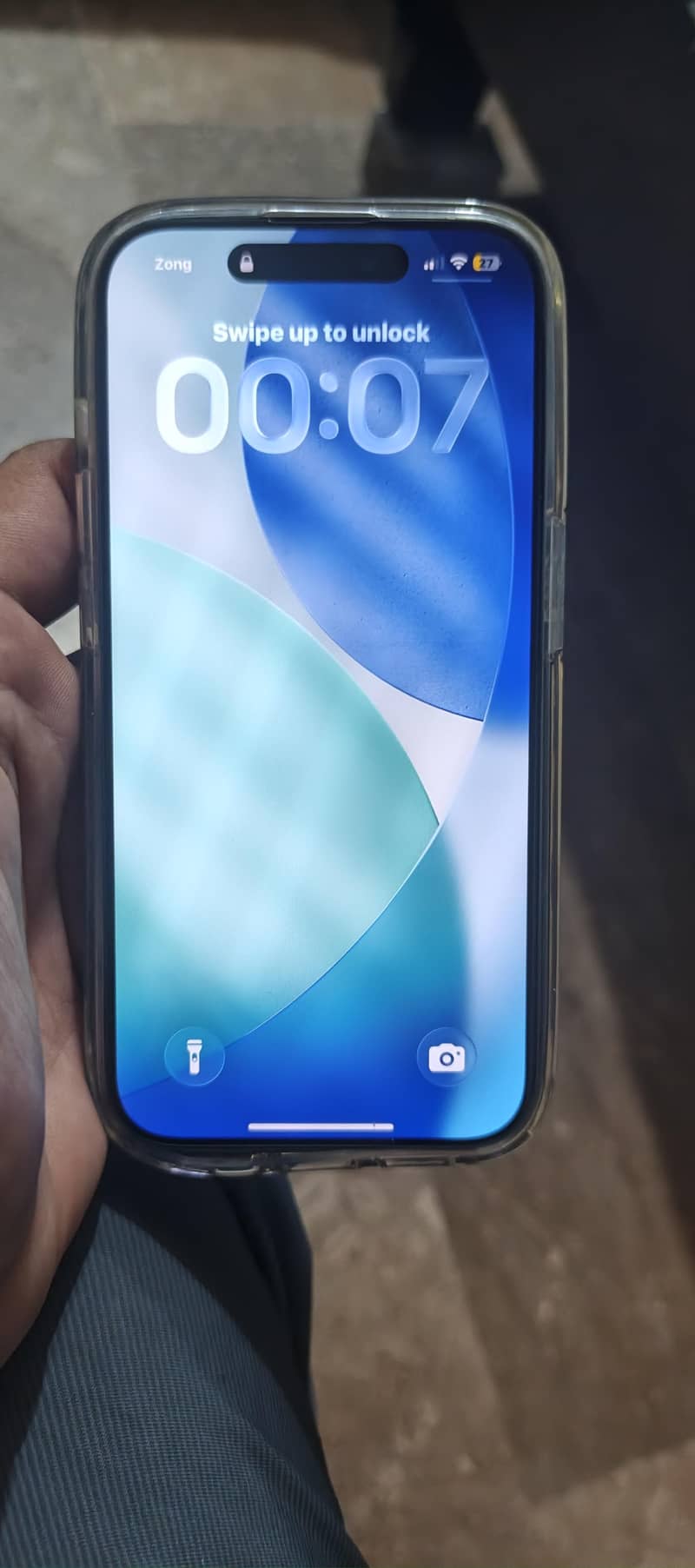 Apple iPhone 15 Pro 0