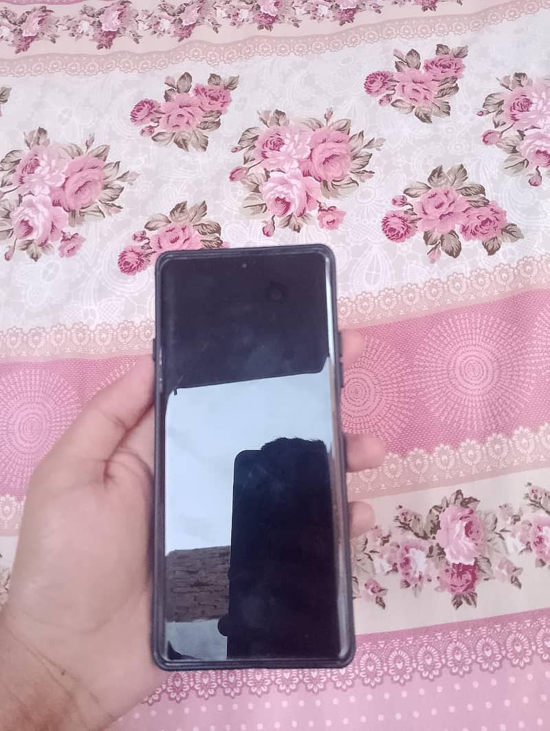 Tecno CAMON 40 Pro 8