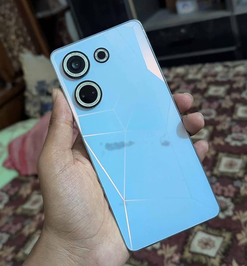 Tecno CAMON 20 1