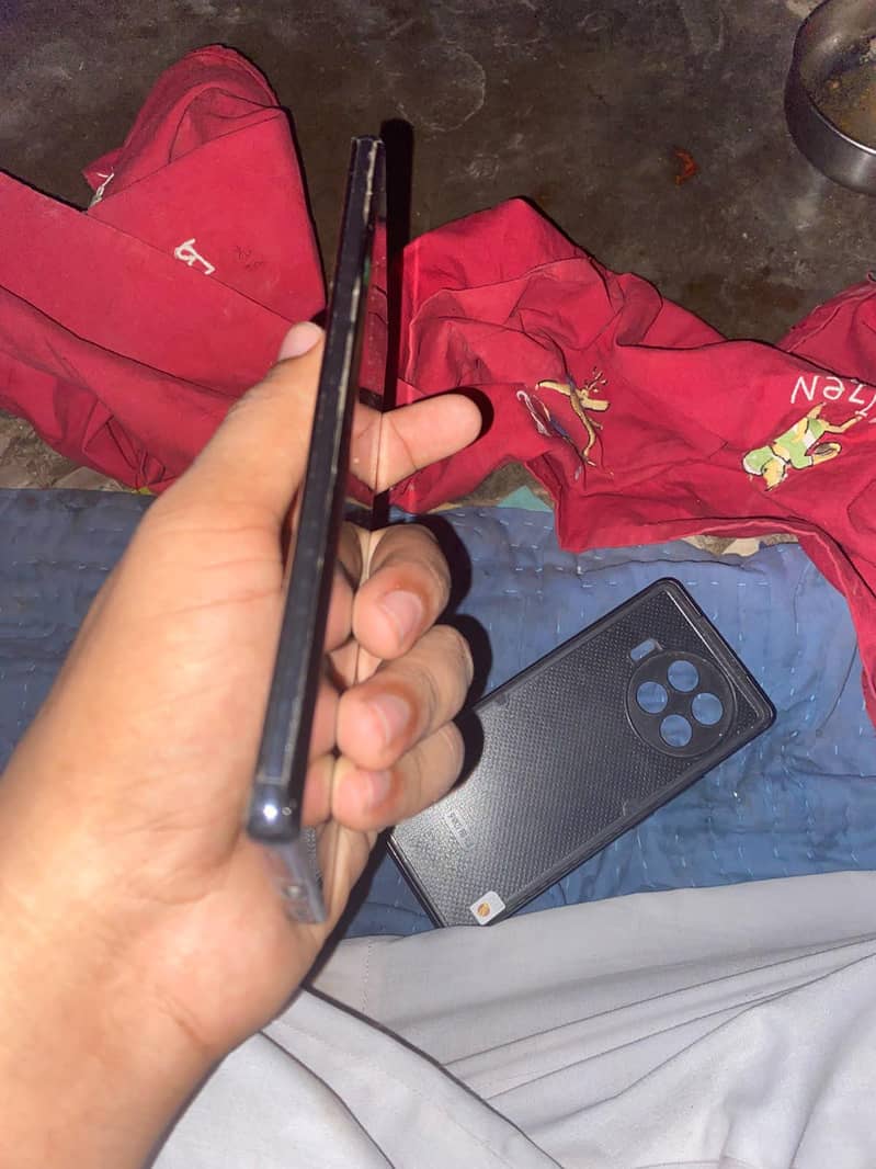 Tecno Spark 20 Pro Plus 3