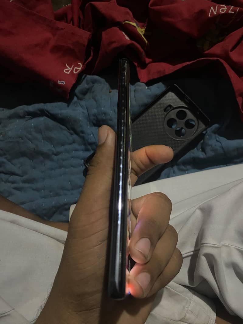 Tecno Spark 20 Pro Plus 6